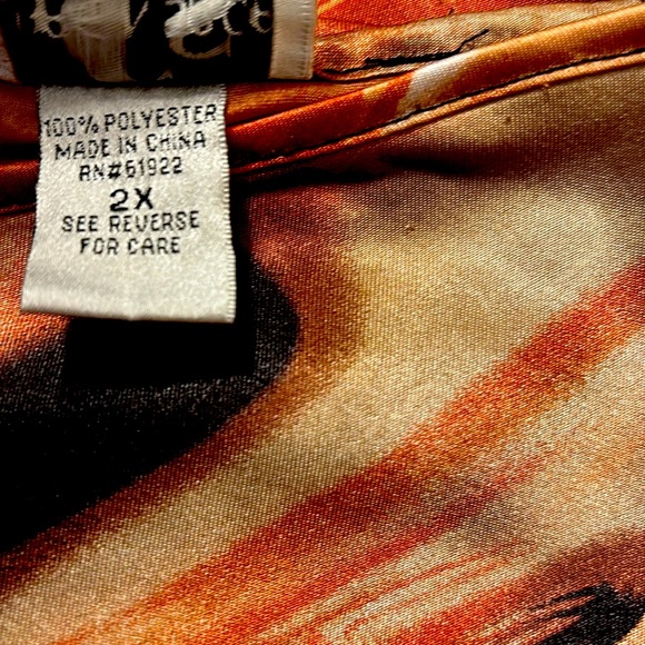 Caren Sports Women’s Elegant Black and Brown Blouse with Sophisticated Style - Picture 8 of 9